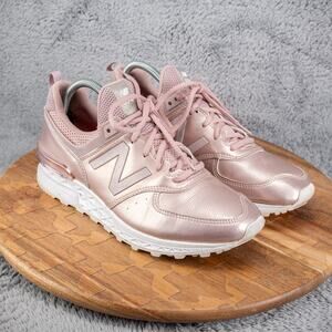 New Balance Women's Sneakers in Metallic Pink